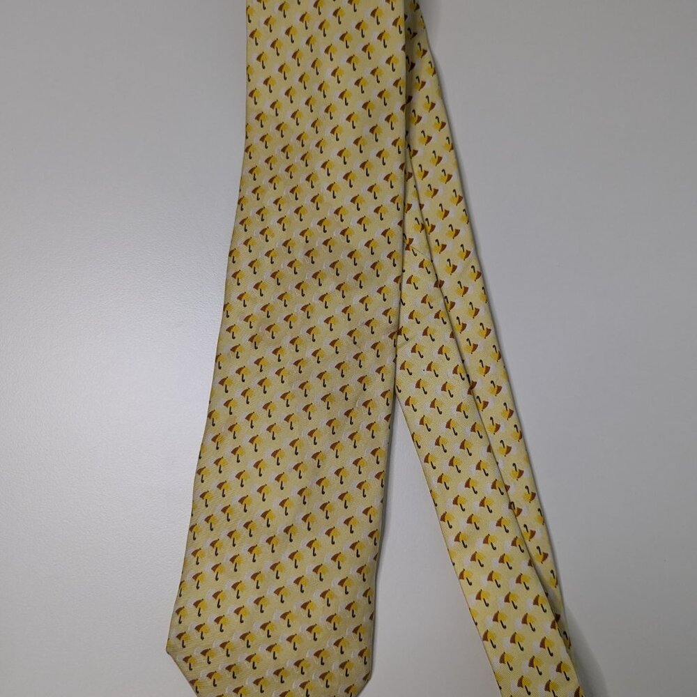 Burberry London Necktie Tie Yellow Umbrellas Print 100% Silk